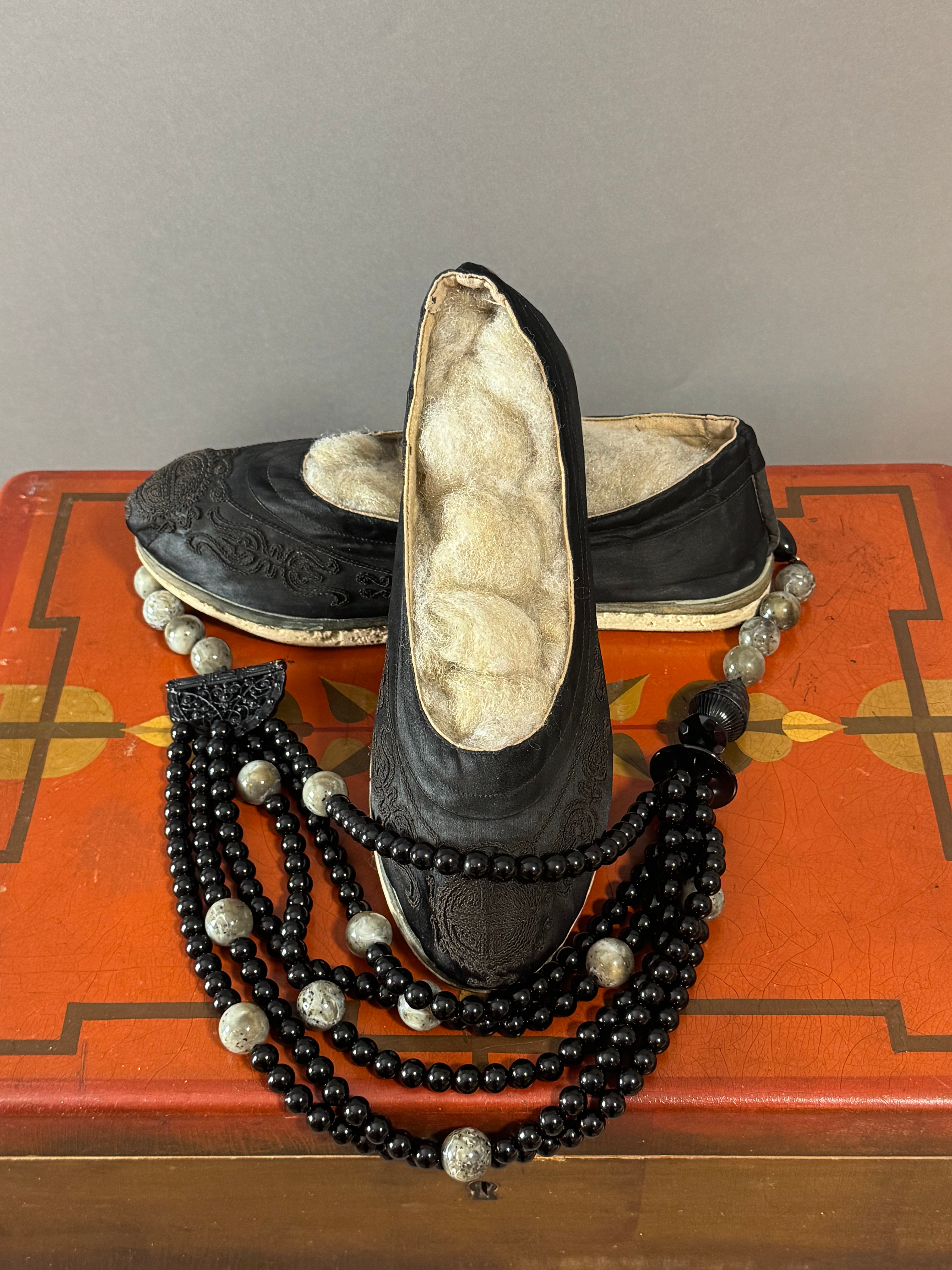 Antique Qing Dynasty Chinese Silk Vintage Manchu Slippers 1900-1910's