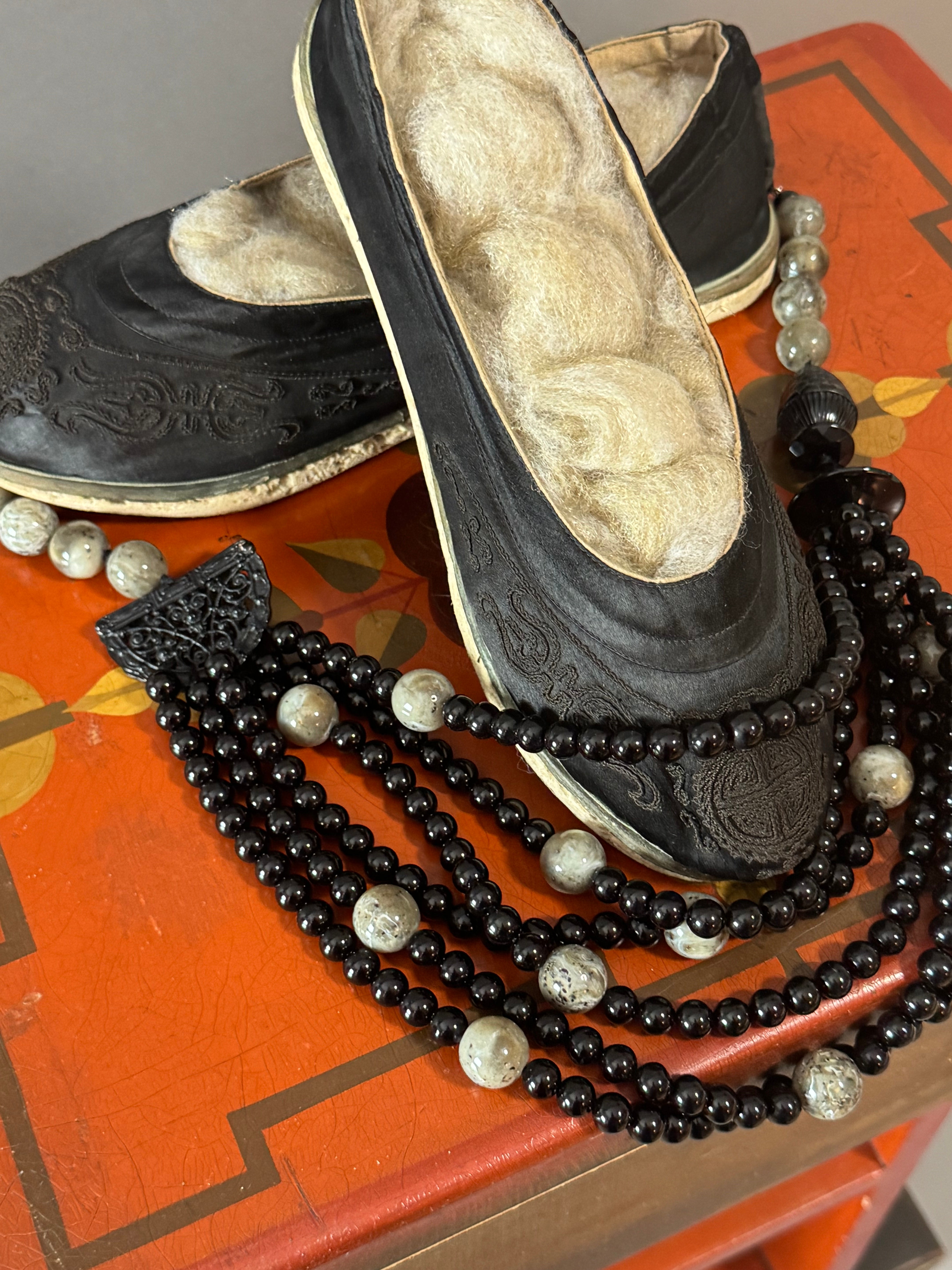 Antique Qing Dynasty Chinese Silk Vintage Manchu Slippers 1900-1910's