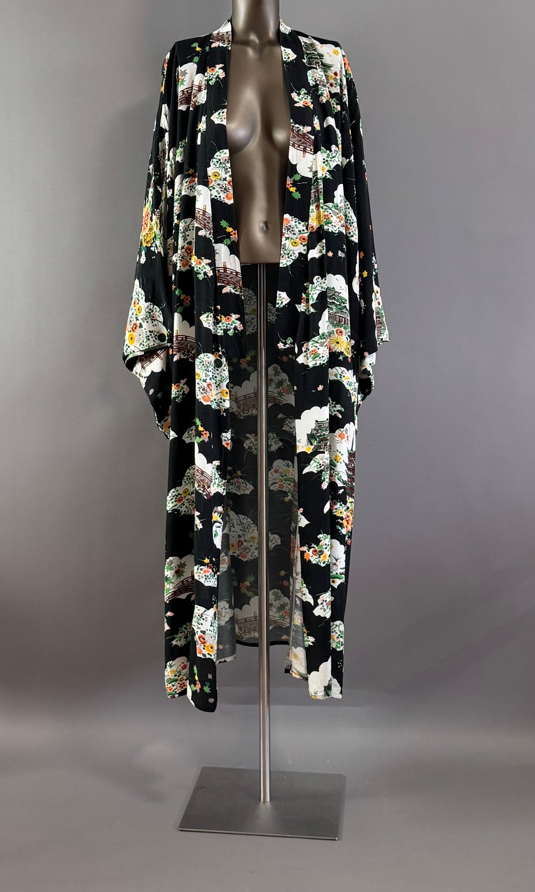 Vintage 1940's Dressing Gown Kimono Robe Floral Temple Motif on Black